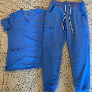 Ceil Blue FIGS scrubs size SMALL